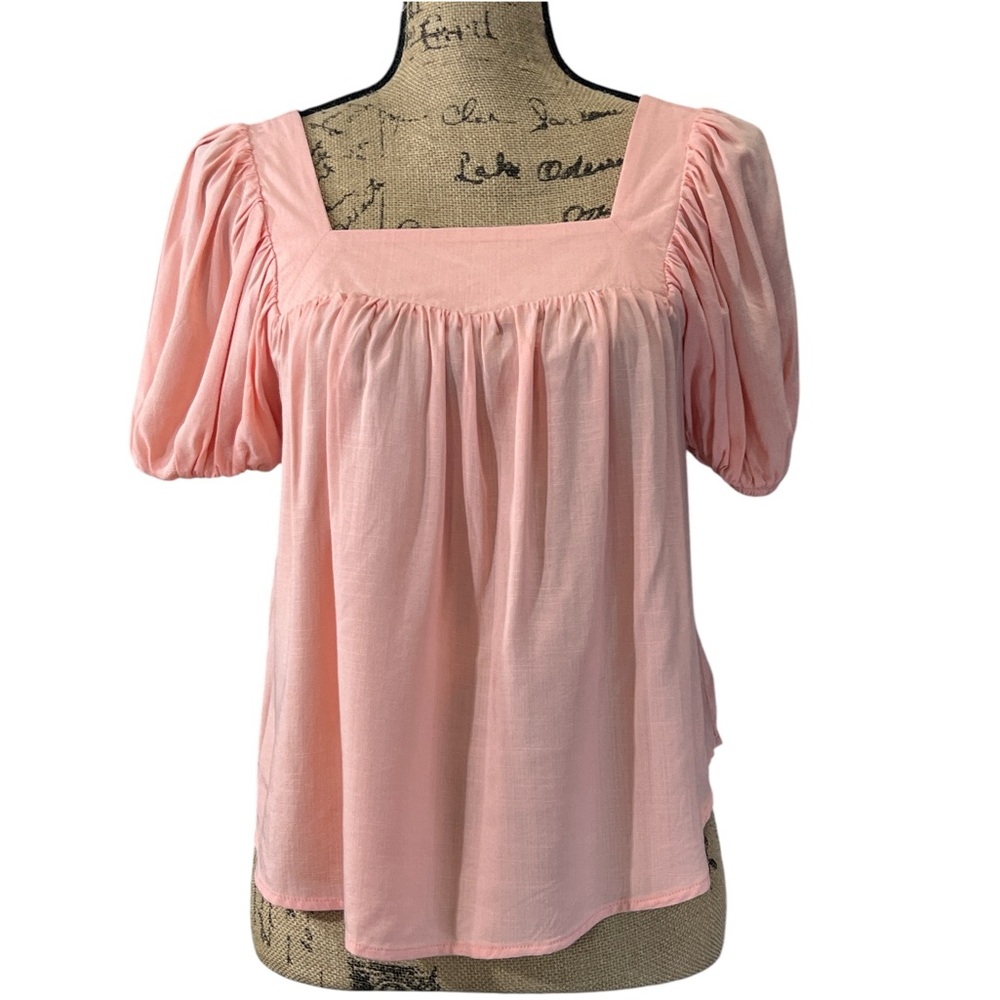 True Craft NWOT cropped light pink, short-sleeved baby doll blouse.  Size XSMALL
